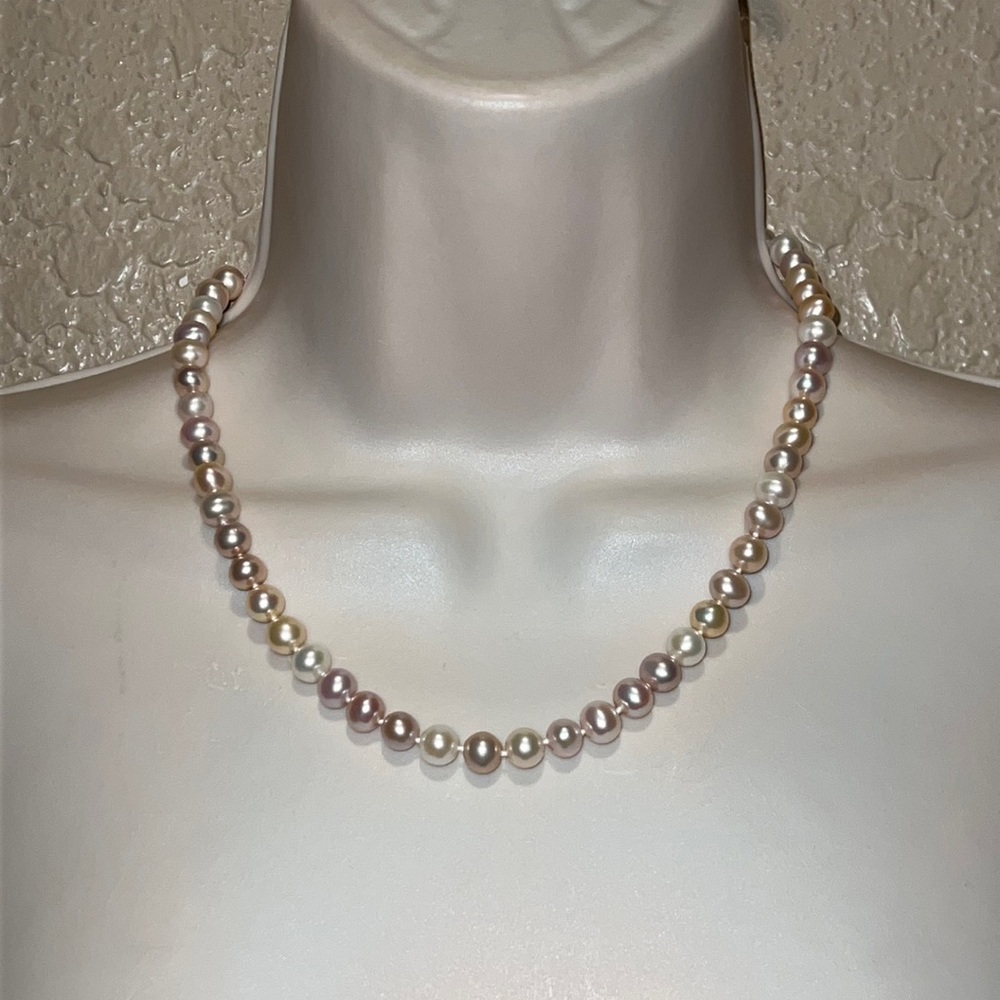 New Genuine Pearl Necklace